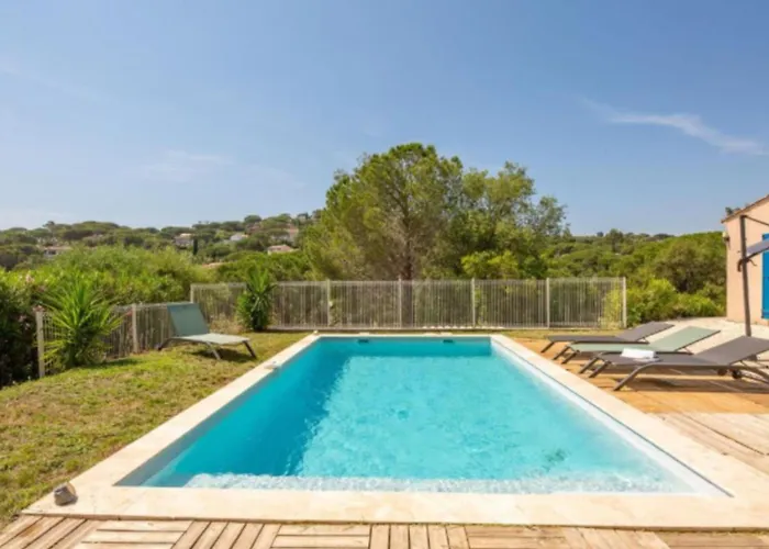 Σπίτι διακοπών Spacious House With Pool In Σαιντ-Μαξίμ