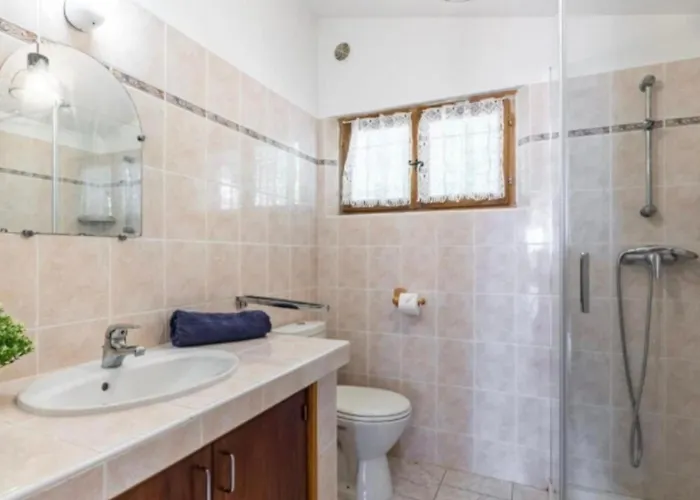 Spacious House With Pool In Sainte-maxime Casa de Férias