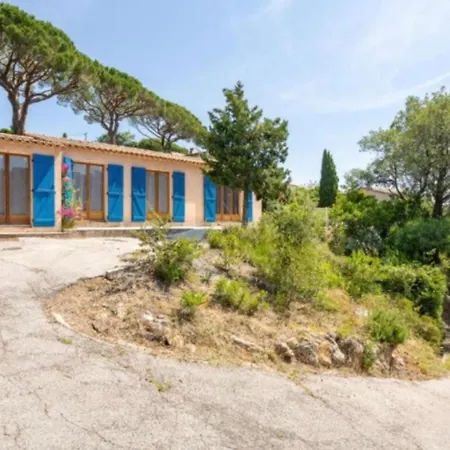 Spacious House With Pool In