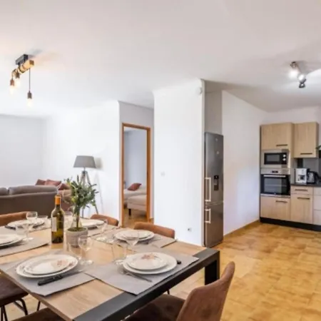 Spacious House With Pool In Sainte-maxime * 생트막시메